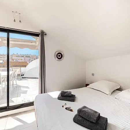Luxury Penthouse 120ma² In The Heart Of * Cannes